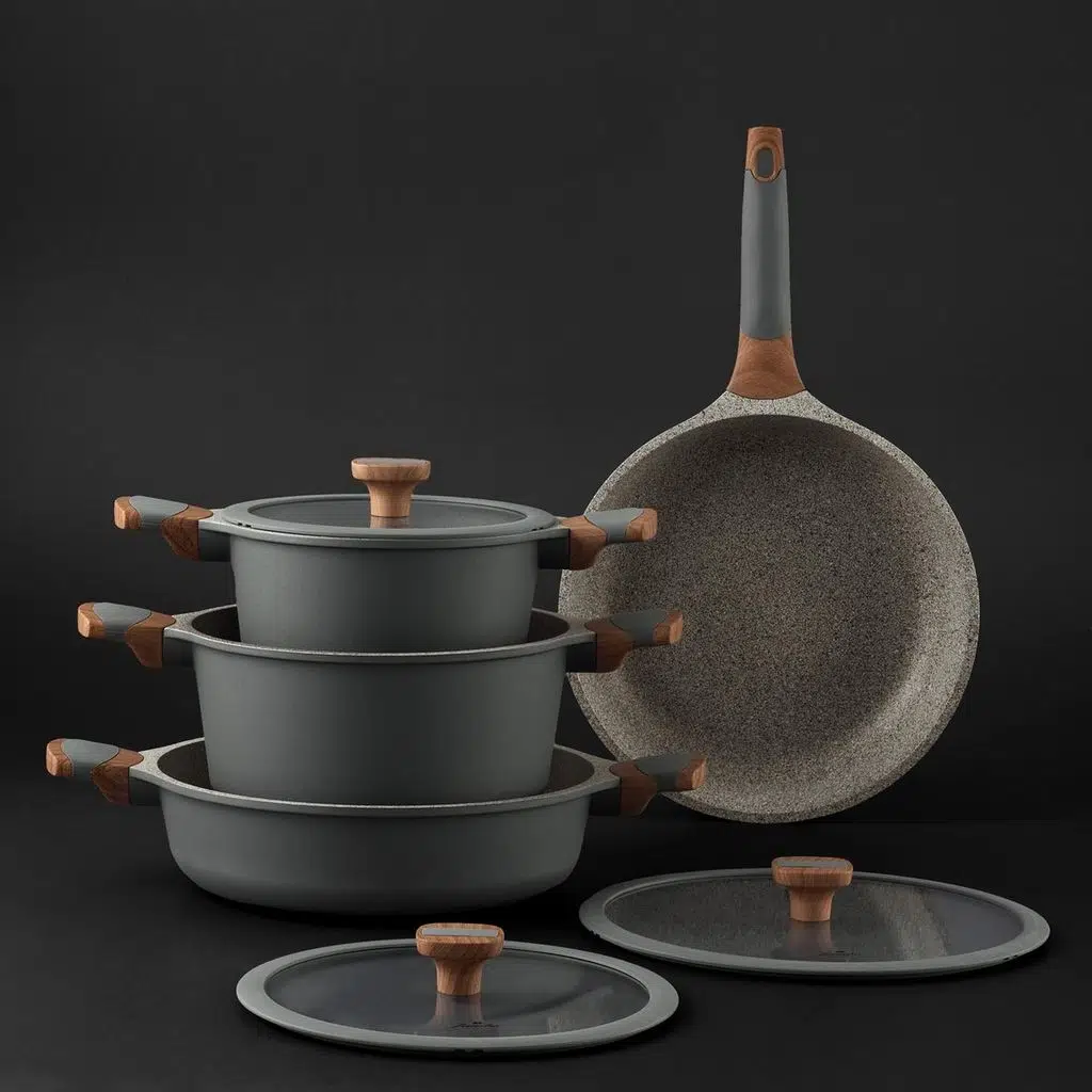 Jumbo Stone 4'lü Granit Tencere Seti – Greblon 3 Kat Kaplama, Ergonomik Ahşap Saplı, Kolay Temizlenen Farklı Ebatlar